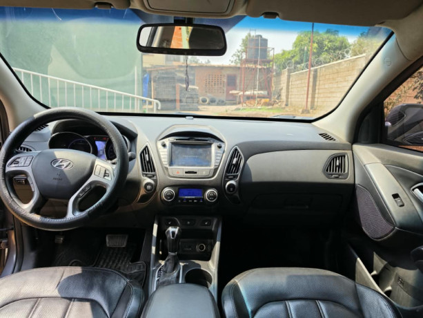 bb-073-very-nice-and-cheapest-car-for-sale-big-6