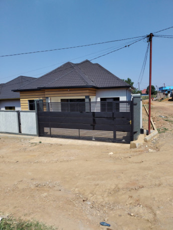 house-for-sale-kanombe-busanza-95-million-big-0