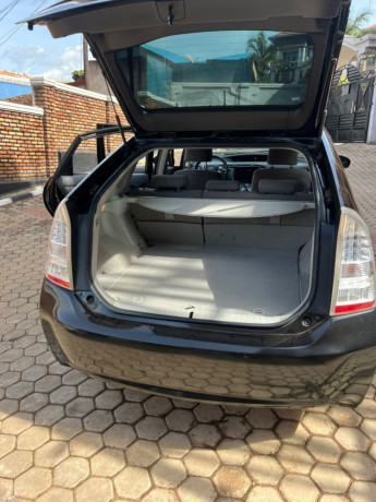 bs-50-toyota-prius-car-for-sale-big-3