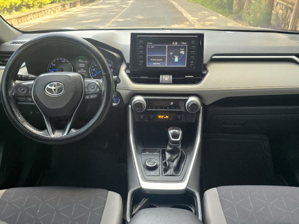 toyota-rav4-big-1
