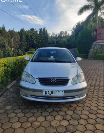 toyota-corolla-altis-igurishwa-big-4
