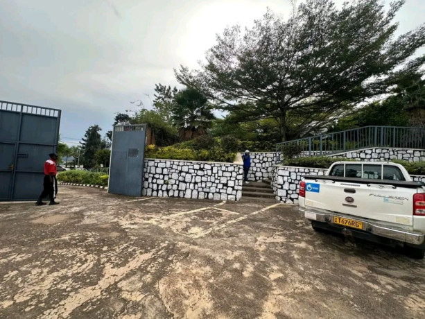 un-furnished-big-plot-office-for-sale-in-kimihurura-big-5