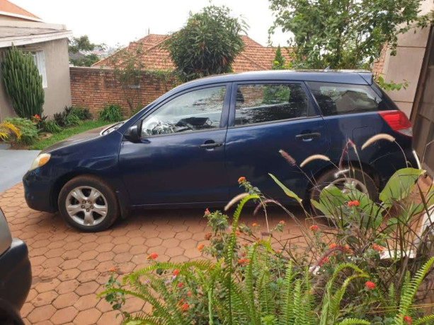 toyota-matrix-2010-made-in-canada-low-mileage-87539-big-3