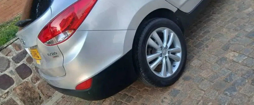 hyundai-tucson-automatic-2010-for-sale-big-1