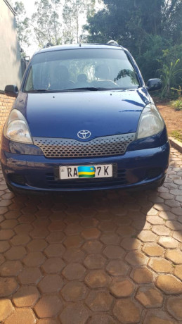 toyota-yaris-big-1