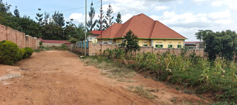 gasogi-cyaruzinge-plot-for-sale-big-0