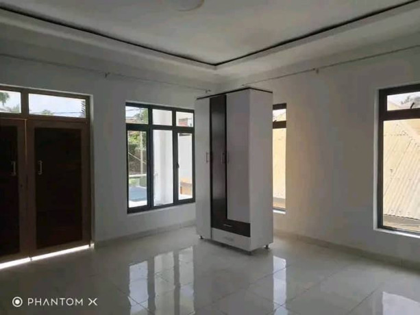 gisozi-unfurnished-house-for-rent-with-beautiful-gisozi-view-in-kigali-rwanda-big-1