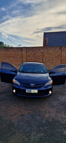 toyota-corolla-big-0