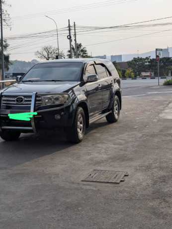 toyota-fortuner-big-0