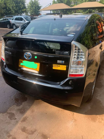 toyota-prius-big-3