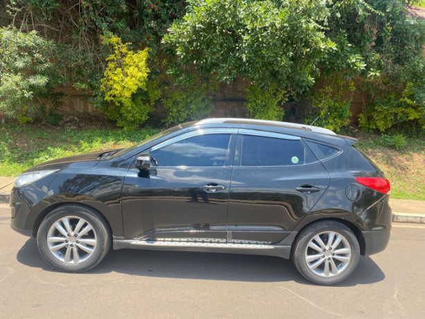 hyundai-tucson-big-0