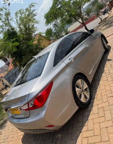 hyundai-sonata-big-0