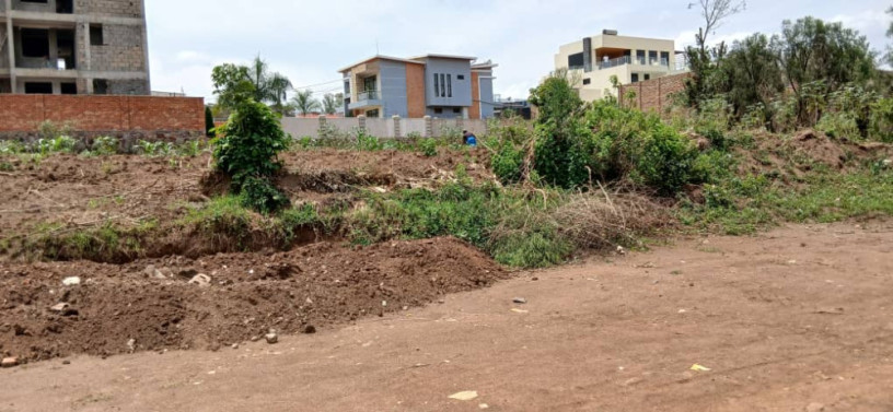 land-for-sale-at-kinyinya-vip-big-3