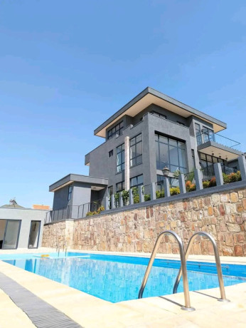 luxurious-house-gate-community-estate-for-rent-in-gacuriro-big-0