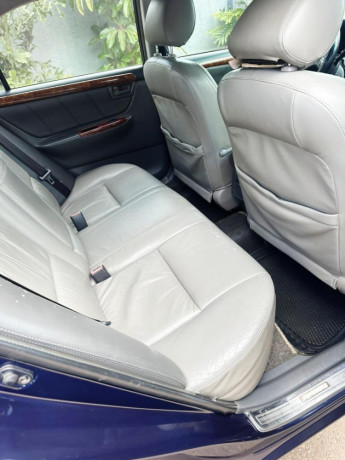 toyota-corolla-very-clean-fuel-efficient-ready-to-drive-big-4