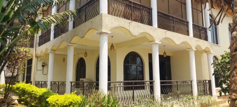 kigali-unfurnished-family-house-available-for-rent-in-kacyiru-big-0