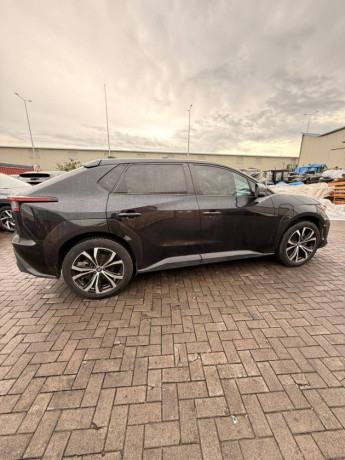 bere-008-toyota-bz4-in-good-condition-is-available-for-sale-big-2