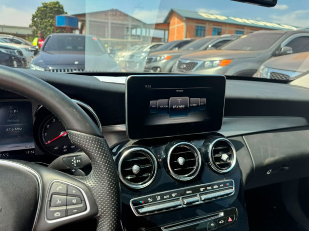 mercedes-benz-glc-250-2016-for-sale-in-kigali-rwanda-big-6