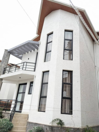 tb027-kibagabaga-kibagabaga-very-big-and-nice-unfurnished-house-for-rent-big-2