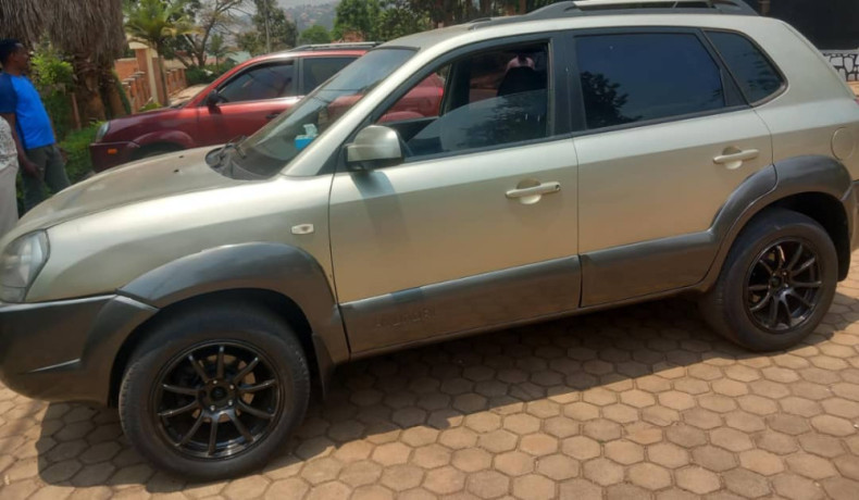 hyundai-tucson-big-0