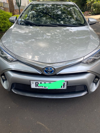 toyota-corolla-big-0
