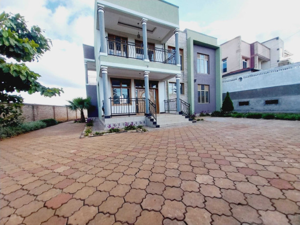 kigali-house-for-sale-in-nyamirambo-big-6