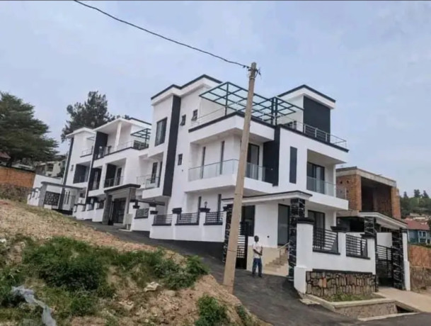 kimihurura-near-rdb-amazing-big-villa-for-sale-at-450millions-tel-big-5
