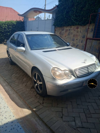 mercedes-benz-big-2