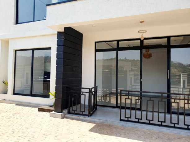 house-for-sale-kicukiro-kagarama-rwf-180000000-big-3