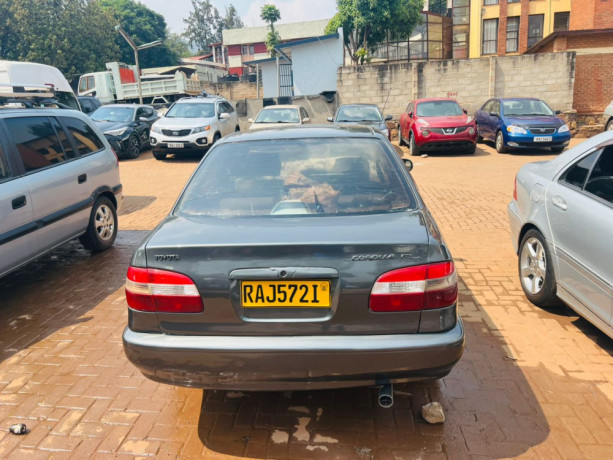 toyota-corolla-big-1