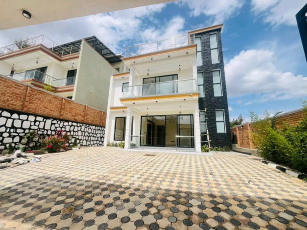 kibagabaga-5bedrooms-house-for-sale-at-450m-in-good-location-big-0