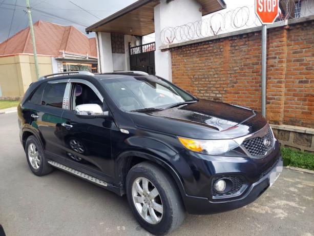 kia-sorento-in-good-condition-big-0