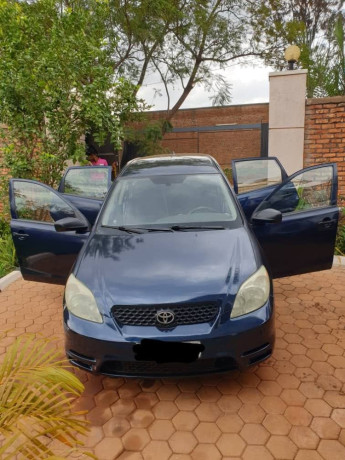 toyota-matrix-2010-made-in-canada-low-mileage-87539-big-0