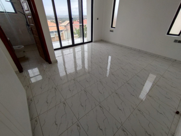 this-is-beautifully-unfurnished-house-for-rent-in-kimironko-on-tarmac-road-big-11