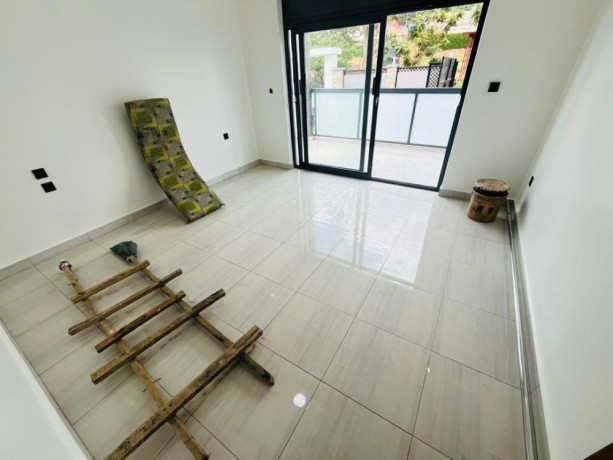 kimironko-unfurnished-house-for-rent-in-kigali-big-1