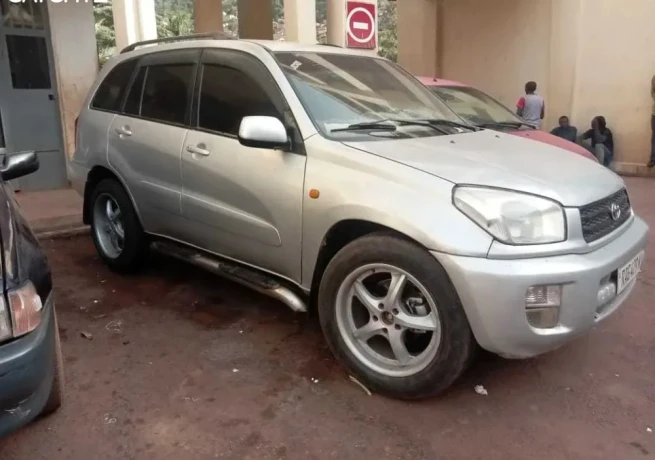 toyota-rav4-big-0