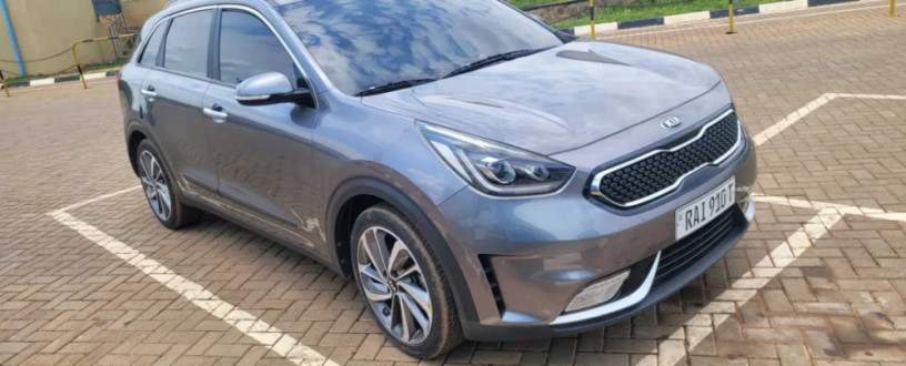 kia-niro-hybrid-big-1