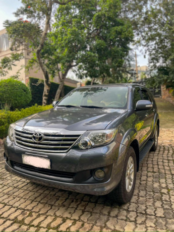 toyota-fortuner-big-2