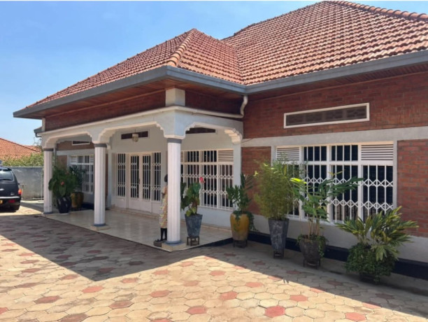 kigali-house-for-sale-in-gacuriro-big-1