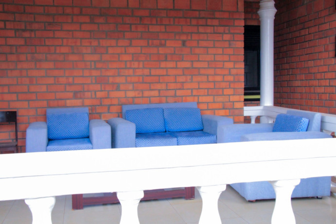kibagabaga-very-nice-house-and-well-furnished-with-spacious-garden-is-for-rent-big-4