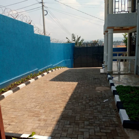 furnished-house-to-rent-big-4