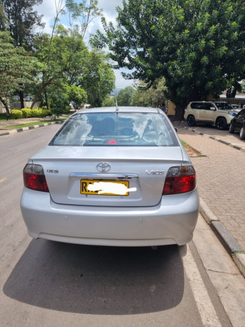 toyota-corolla-big-0