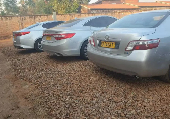 toyota-camry-hybrid-for-sale-big-0