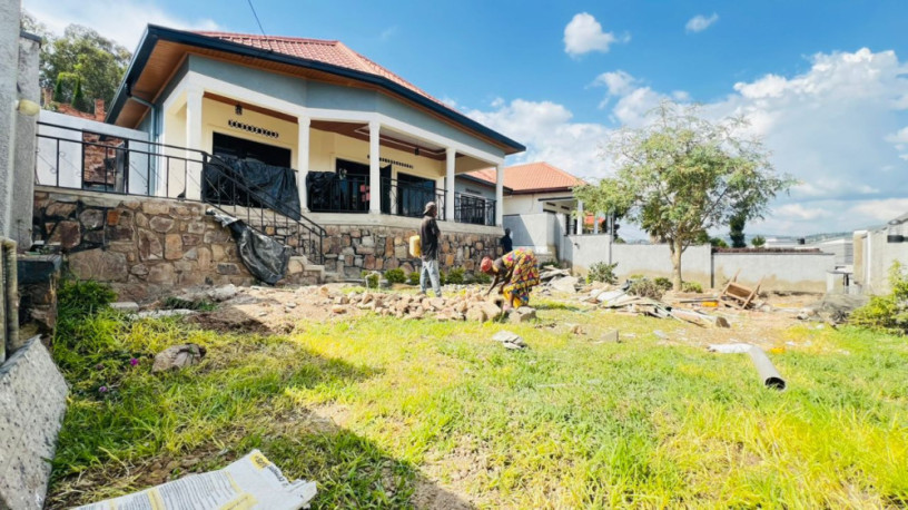 kibagabaga-3-bedrooms900k-very-nice-unfurnished-house-for-rent-in-kigali-big-11