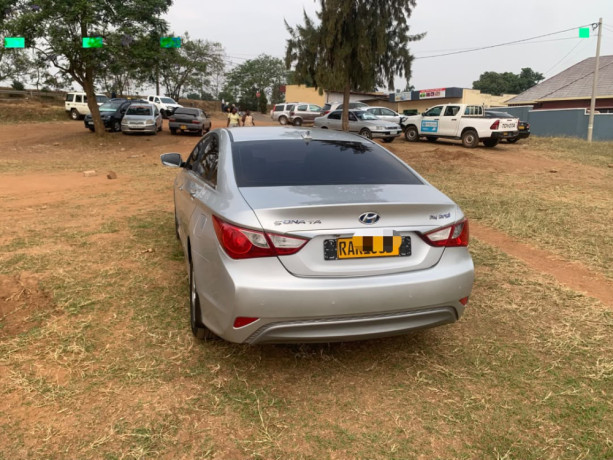 hyundai-sonata-big-1