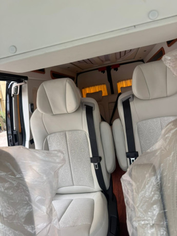 baw-2025-full-electric-car-330km-range-big-3