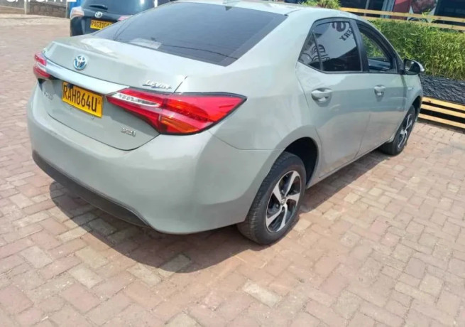 toyota-corolla-levin-hybrid-2018-big-3
