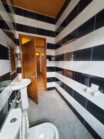 kigali-house-for-rent-in-kanombe-busanza-big-9