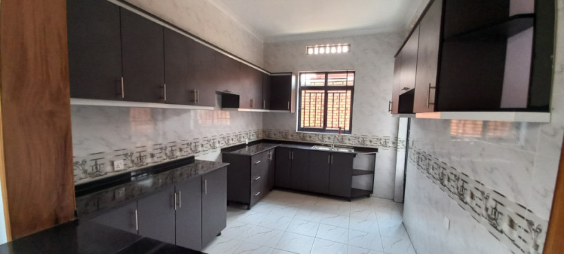house-for-sale-in-nyarugunga-big-5