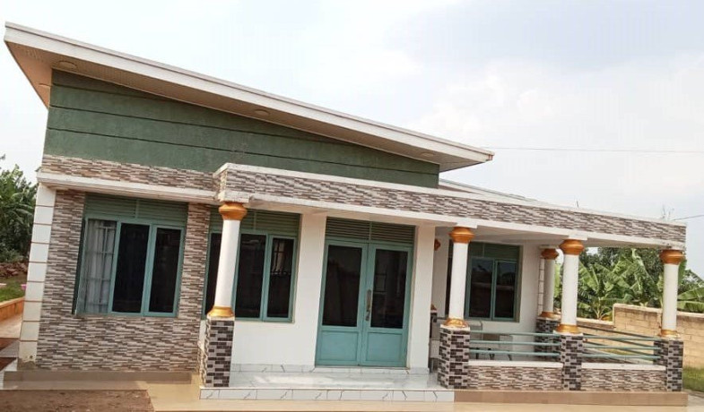 kanombe-busanza-very-nice-and-cheapest-house-for-sale-with-big-plot-in-kigali-big-0